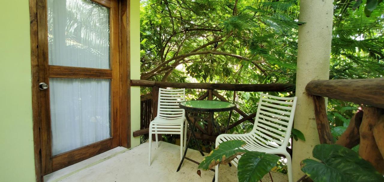 Layla Guesthouse Puerto Morelos Ngoại thất bức ảnh
