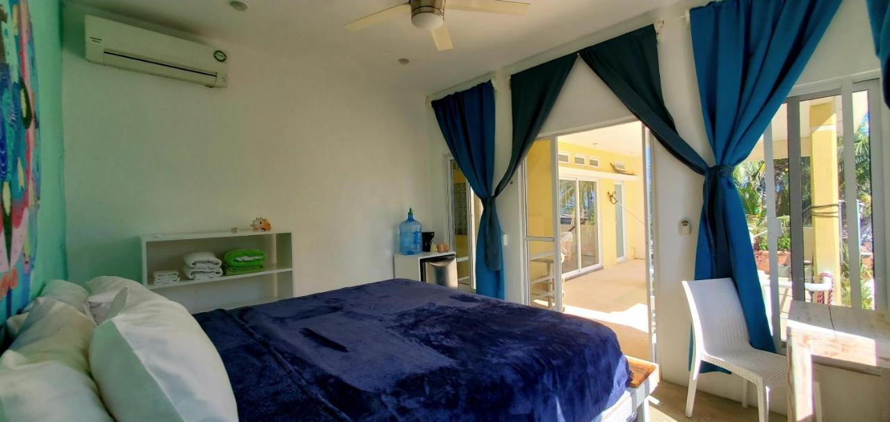 Layla Guesthouse Puerto Morelos Ngoại thất bức ảnh